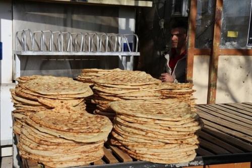 هرگونه افزایش قیمت نان در کشور غیر قانونی می باشد