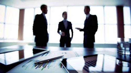 چند رایزن بازرگانی داریم؟