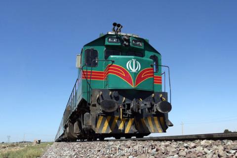 توقف قطار تهران-زاهدان در كرمان به دلیل طوفان شن، محور بازگشایی شد
