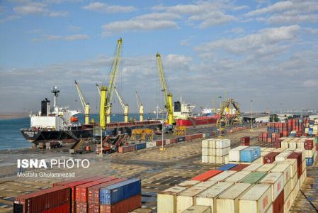 تخلیه كشتی حامل 65 هزار و 200 تن شكر خام در بندرعباس